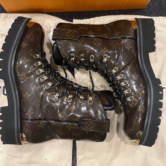 MENS LOUIS VUITTON LV OUTLAND ANKLE BOOT - Picture 12 of 13